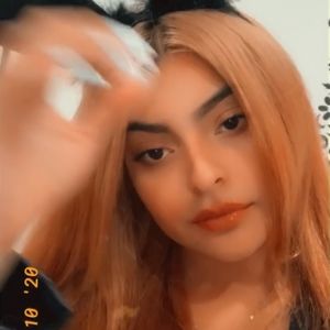 Meet your Posher, Adriana